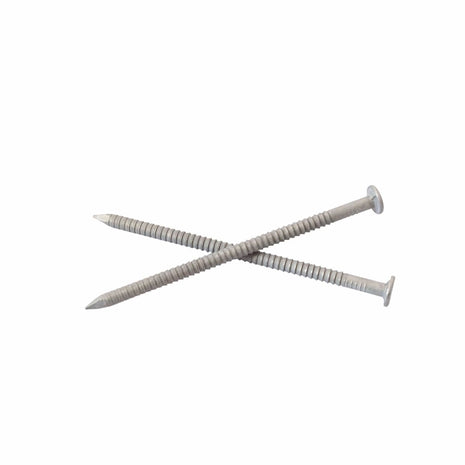 Gwoździe pierścieniowe ocynkowane 3,0x80mm – dwa gwoździe skrzyżowane, widoczny pierścieniowy trzon


